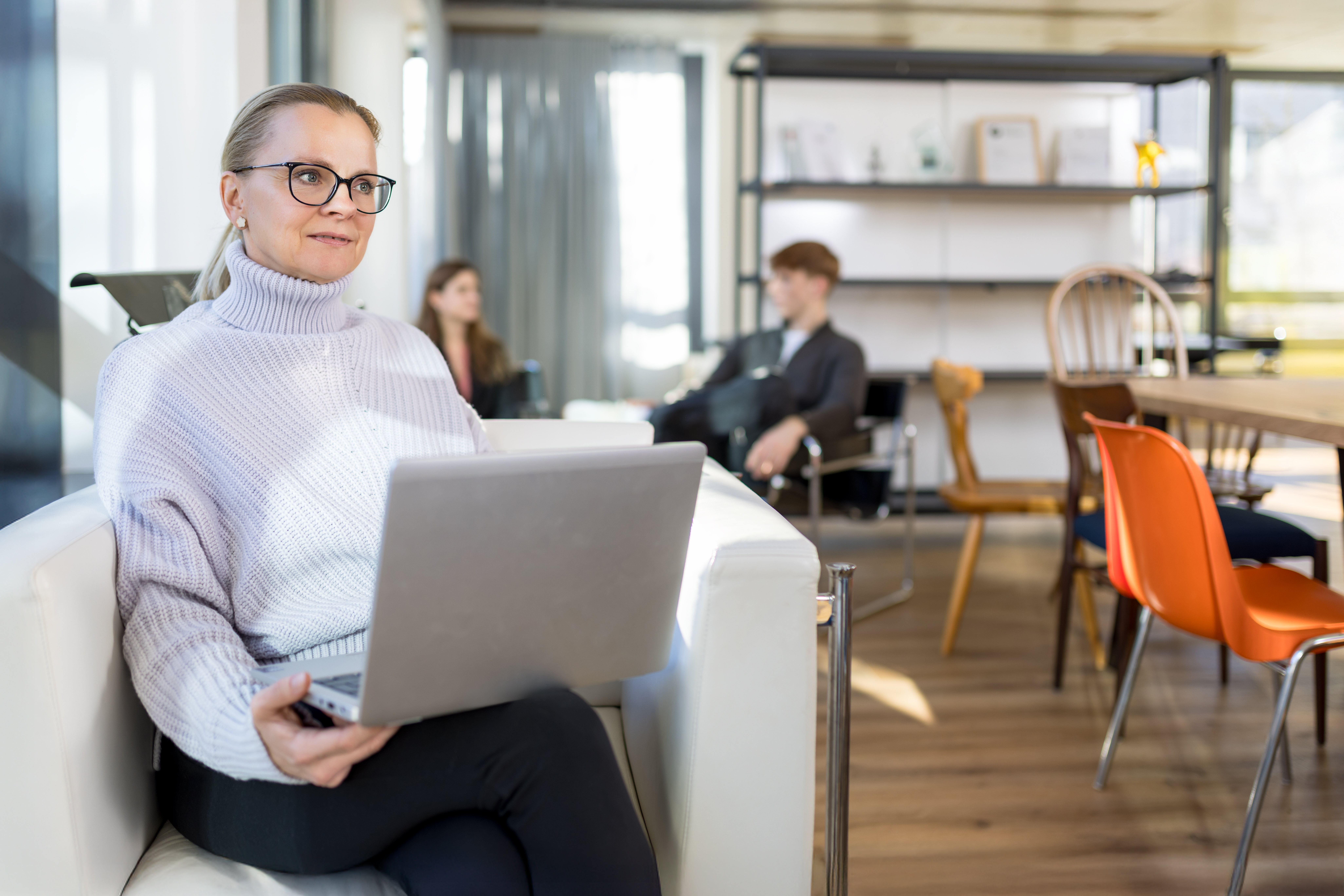 Mitarbeitende in der Konzernzentrale