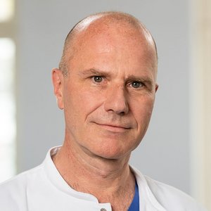 Dr. Bernd Hardmann