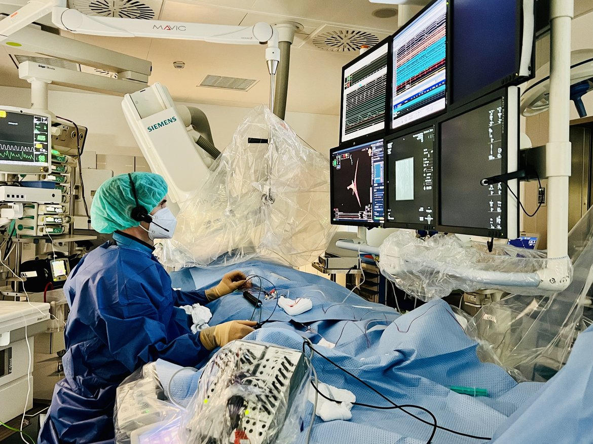 Oberarzt Andreas Terne im Elektrophysiologie-Labor im Sana-Herzzentrum Cottbus