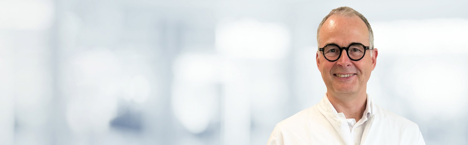 Dr. Dirk Wernerus Portraitfoto von Dr. Dirk Wernerus, Sektionsleitung Orthopädie und Leitung Endoprothetikzentrum am Sana Klinikum Landkreis Biberach