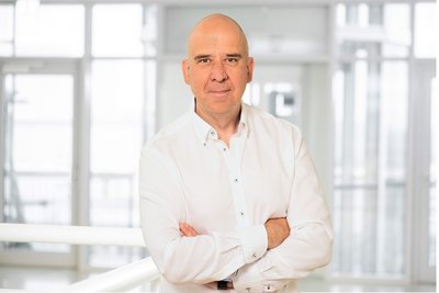 Damian Görner, Medcenter Orthopädie 360° Berlin-Steglitz, Orthopädie, Unfallchirurgie, Rheumatologie, Durchgangsarzt, Chirotherapie, Akupunktur, Physikalische Therapie, Sonographie