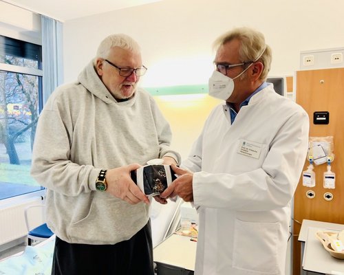 Patient erhält gute Nachrichten zu Weihnachten
