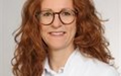 Porträt von Dr. med. Franziska Groenen, Chefärztin Zentrale Notaufnahme am Klinikum Coburg der Sana Kliniken Oberfranken.