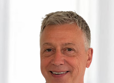 Porträtfoto von Dr. Eduard Gruber, erstellt von Stephan Hubrich