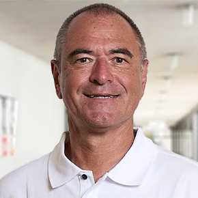 Portraitfoto von Raymund Bay, Facharzt für Orthopädie und Unfallchirurgie Sportklinik Ravensburg, Kooperationspartner Endoprothetikzentrum am Sana Klinikum Landkreis Biberach