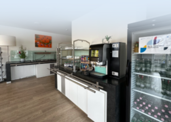 Snack-Buffett in der Wahlleistungs-Lounge des Sana-Krankenhauses Hürth (Foto: Stephan Hubrich)