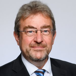 Dr. Christian Mayr, Prokurist Sana Management Service GmbH