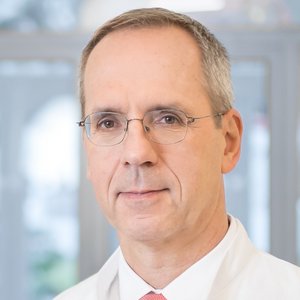 Prof. Dr. Gerald Niedobitek, FRCPath