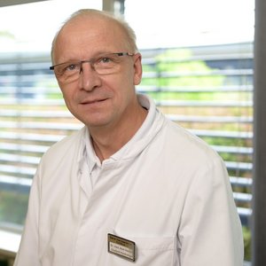 Dr. med. Axel Harnath