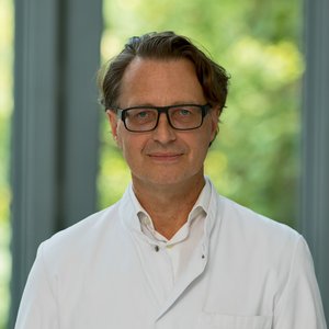 Dr. med. Christoph Manegold