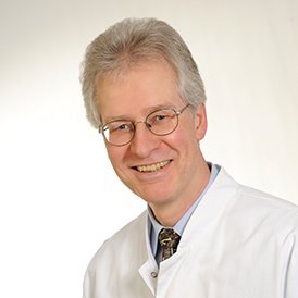 Porträt von Thomas Barsch, Oberarzt, Facharzt für Frauenheilkunde und Geburtshilfe am Sana Klinikum Coburg der Sana Kliniken Oberfranken