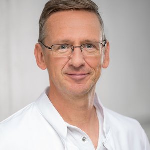Dr. Ronny Hamann