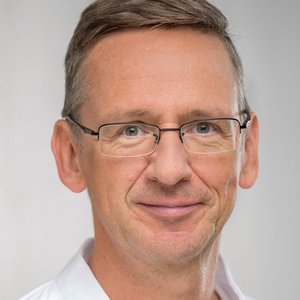 Dr. Ronny Hamann