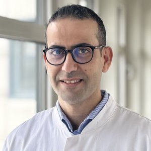 Porträt von Urwa Jarrar, M.B., B.Ch. Univ. Kairo, Oberarzt der Thoraxchirurgie