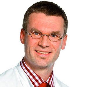 Portraitfoto von Dr. Günter Holderried, Leitender Oberarzt Zentrum für Anästhesiologie am Sana Klinikum Landkreis Biberach