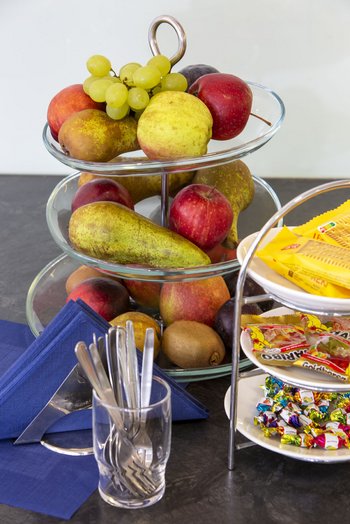 Täglich frisches Obst in der Wahlleistungs-Lounge im Sana-Krankenhaus Hürth (Foto: Stephan Hubrich)