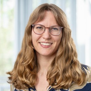 Porträtfoto von Elisabeth Ludwig, Energiemanagement-Beauftragte der Regio Kliniken