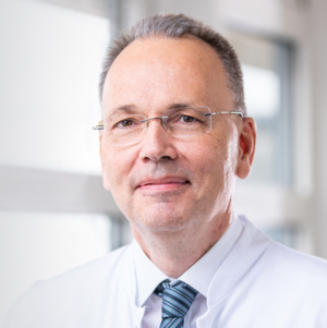 Dr. med. Andreas Heer MBA