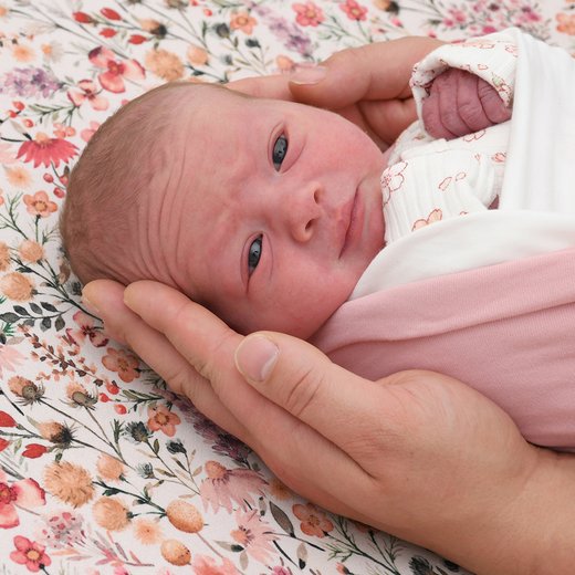 Babygaleriebild von Julia, geboren am 18.11.2025 im Sana Klinikum Hof