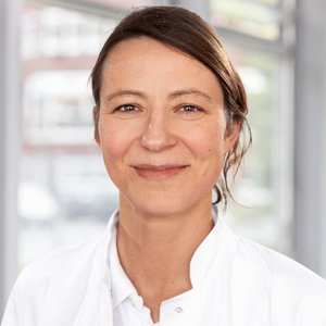 Porträt von Annika Hirte, Oberärztin in der Klinik für Gefäßmedizin der Regio Kliniken