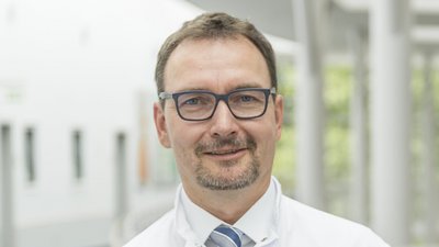 Dr. Hagen Schrötter