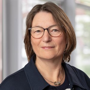 Porträtfoto von Stefanie Schäferhoff-Lübbe, Leitende Psychologin der Klinik für Psychiatrie, Psychotherapie und Psychosomatik der Regio Kliniken