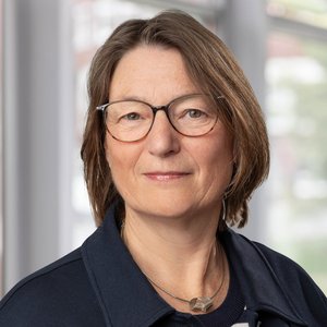 Porträtfoto von Stefanie Schäferhoff-Lübbe, Leitende Psychologin der Klinik für Psychiatrie, Psychotherapie und Psychosomatik der Regio Kliniken