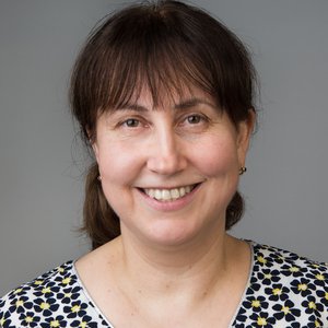 Dr. Jeannette Molnar