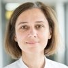 Porträtfoto von Deyana Valcheva, Fachärztin für Kinder- und Jugendmedizin.