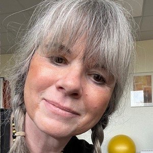 Porträtfoto Anja Mischk, Hebamme am Sana Krankenhaus Benrath