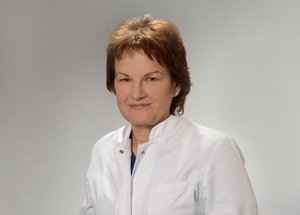 Porträtbild von Dr. med. Katrin Gröger, Chefärztin der Klinik für Kinder- und Jugendmedizin.