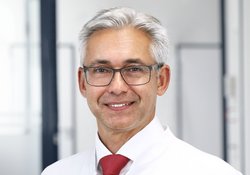 Dr. med. Biren Desai