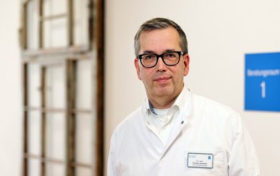Dr. med. Thomas Schwarz 