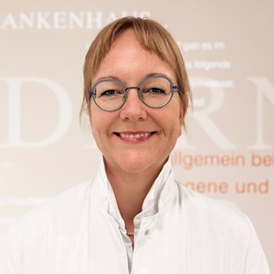 Dr. med. Merwe Carstens, Chefärztin der Medizinischen Klinik 3
