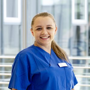 Dr. Evelyn Halenka, Fachärztin für Unfallchirurgie und Orthopädie