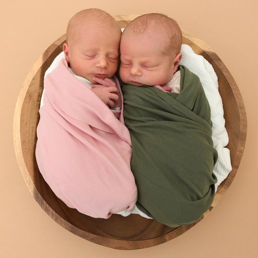 Babygaleriebild von Mia und Max, geboren am 02.06.2026 im Sana Klinikum Hof