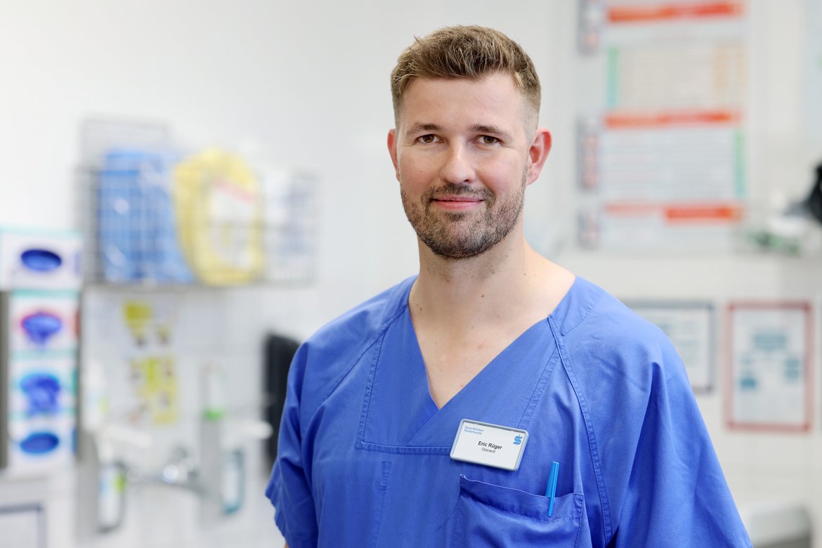 Porträt von Dr. Eric Rüger