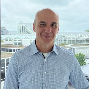 Porträt Prof. Dr. Klaus Empen 