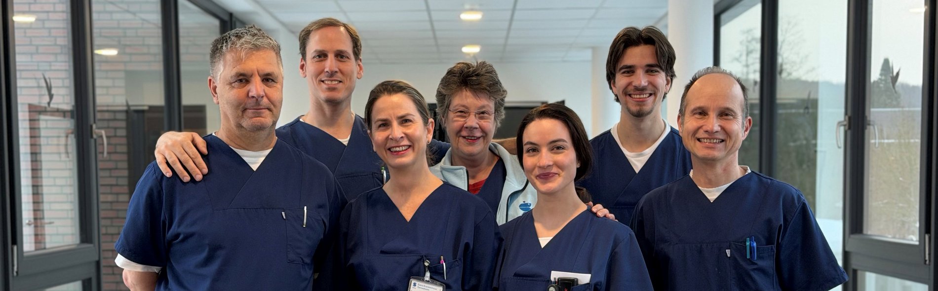 Gruppenfoto Physiotherapie des Sana Krankenhauses Gerresheim 