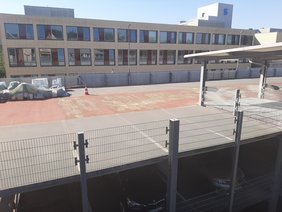 Sanierungsbedürftiger Teil des Parkhauses am Sana-Klinikum (Foto: Sandra Lopez Bravo)
