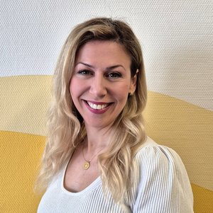 Portraitfoto von Antigoni Moustaka, Fachärztin für Kinder- und Jugendmedizin/ Neuropädiatrie