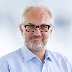 Portraitfoto von Erich Schäfer, Evangelischer Seelsorger am Sana Klinikum Landkreis Biberach