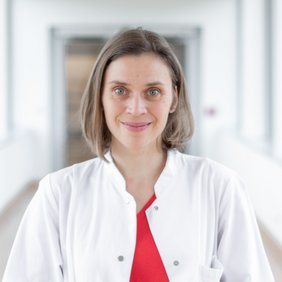 Dr. med. Jana Schönbach