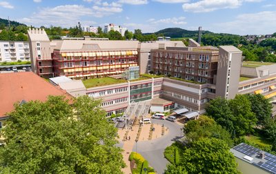 Luftaufnahme vom Klinikum Coburg der Sana Kliniken Oberfranken.