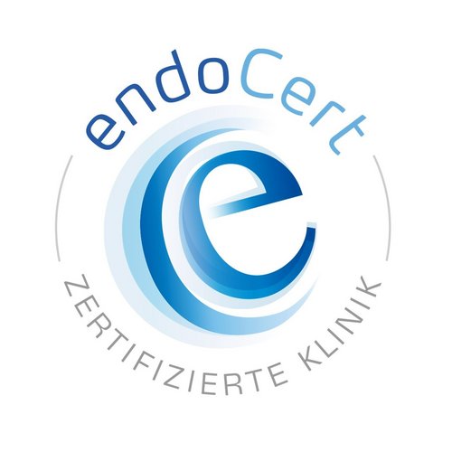 Логотип сертификата EndoCert для клиники Святой Троицы Sana Кельн
