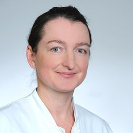 Porträt von Dr. med. Agnes Seifert, Oberärztin, Fachärztin für Gynäkologie und Geburtshilfe am Sana Klinikum Coburg der Sana Kliniken Oberfranken