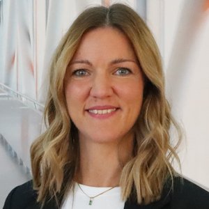 Portraitfoto von Chefarztsekretärin Kerstin Schubert