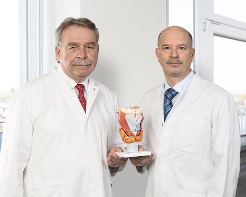 Professor Dr. Hans Udo Zieren und Dr. Marc Gobel (Foto: Stephan Hubrich)