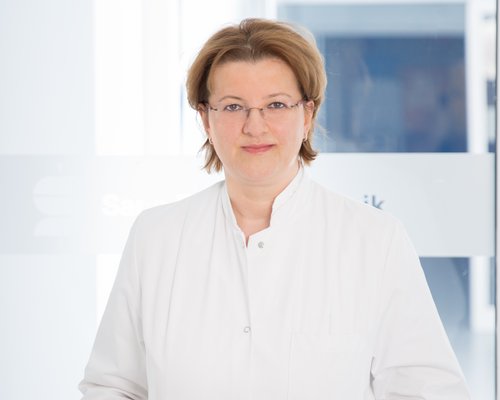 Leijla Causevic, Leitende Oberärztin der Abteilung Innere Medizin / Geriatrie in der Sana Fabricius-Klinik Remscheid. (Foto: Anke Dörschlen)