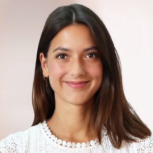 Alena Lass Portraitfoto von Alena Lass, Geschäftsführerin Sana Medizinisches Versorgungszentrum